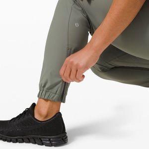 Adapted State High Rise Joggers 28"